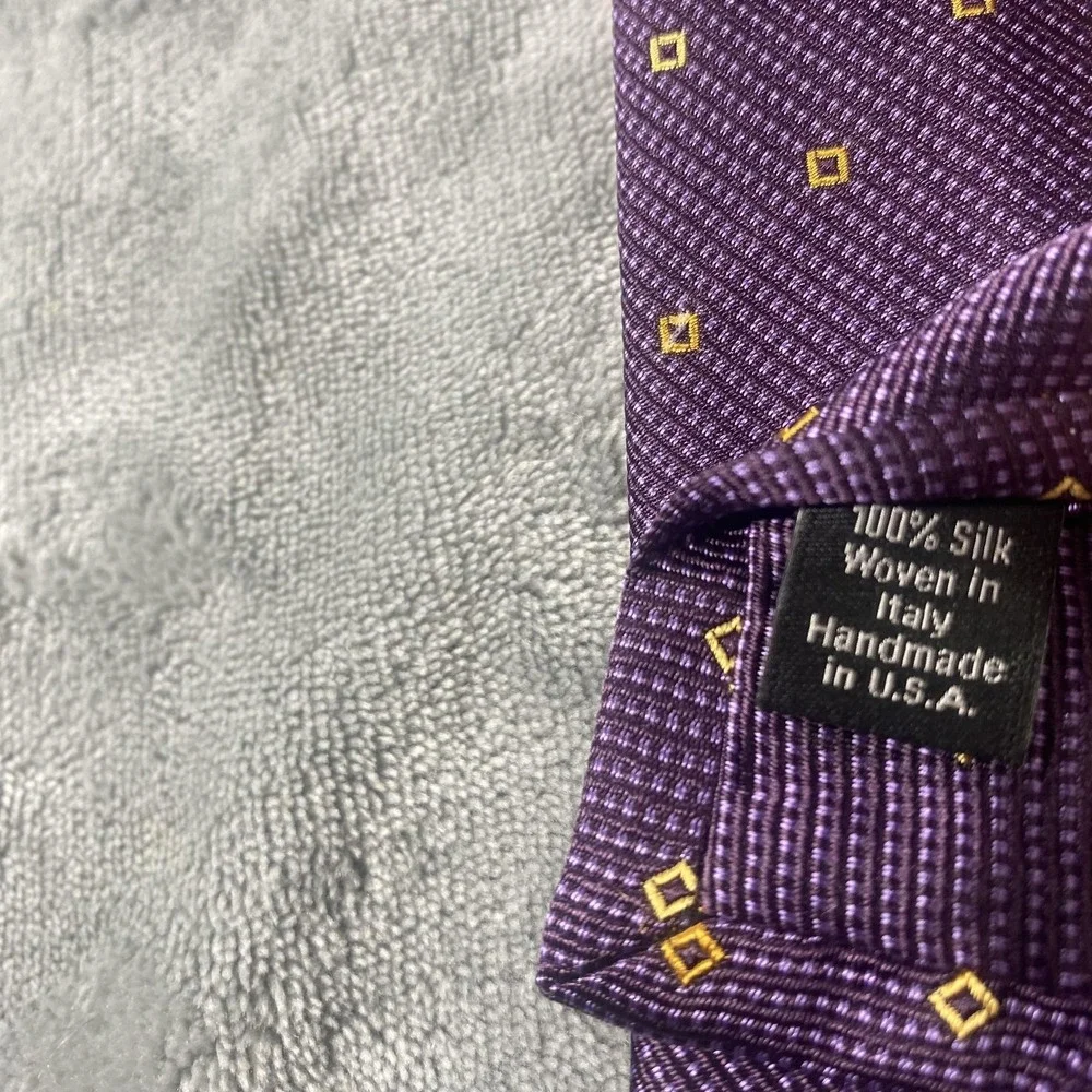 David Donahue Tie Mens One Size Purple 100% Silk Geometric Classic Woven Necktie